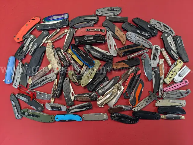 14 Pound Lot of Various Brand Knives/PRE-OWNED/DS18229/97613/TSA