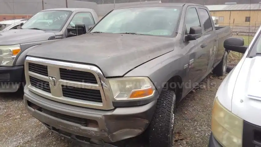 2011 DODGE RAM CREW CAB 4X4/DS18235/97679/FLEET/KB2142/SALVAGE TITLE/OFF-SITE