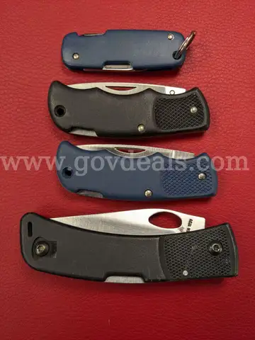 4 Cutco USA Folding Knives/PRE-OWNED/DS18249/97721/TSA