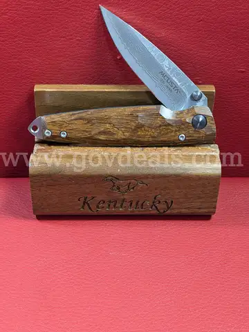 Mcusta MC-77DI Shinra Emotion Tsuchi VG-10 Core Damascus Knife/PRE-OWNED/DS18257/97772/TSA