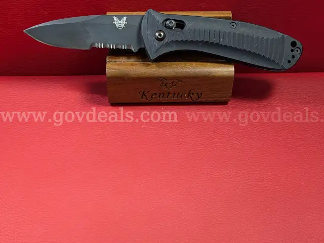 *Discontinued Benchmade 5000SBK Presidio Auto 154CM Knife/PRE-OWNED/DS18263/97806/TSA