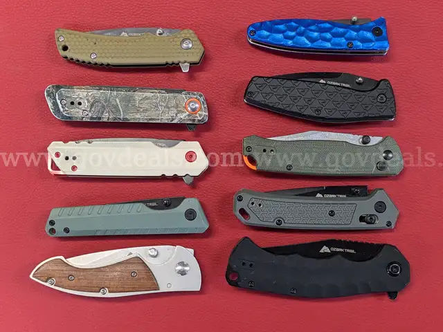 10 Ozark Trail Knives/PRE-OWNED/DS18317/97965/TSA