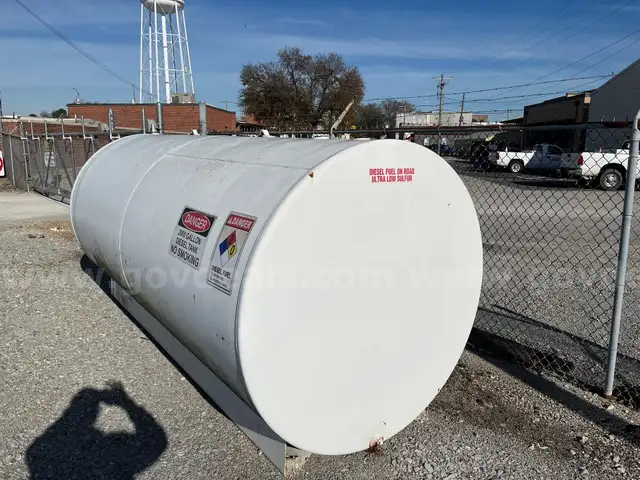2000 GALLON FUEL TANK