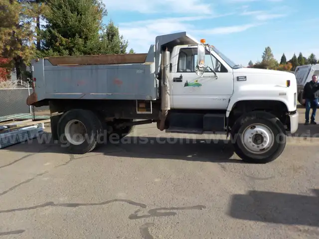 1998 GMC C7H042