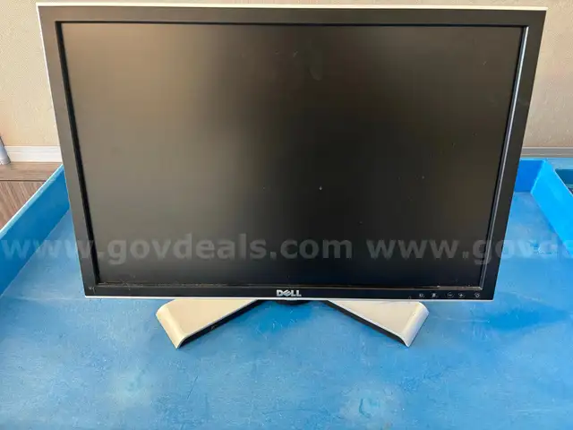 Lot of Dell Monitors