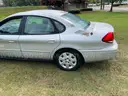 2005 Ford Taurus
