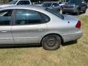 2005 Ford Taurus