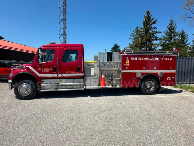 2008 Freightliner M2 106