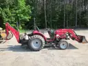 2015 Mahindra Backhoe Loader