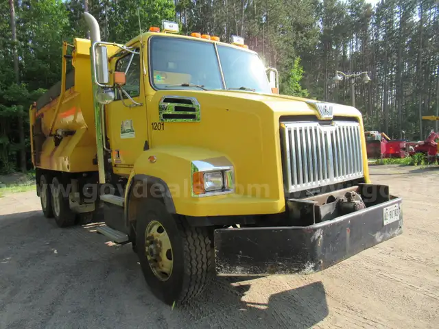 2013 Western Star Trucks 4700 Plow Truck