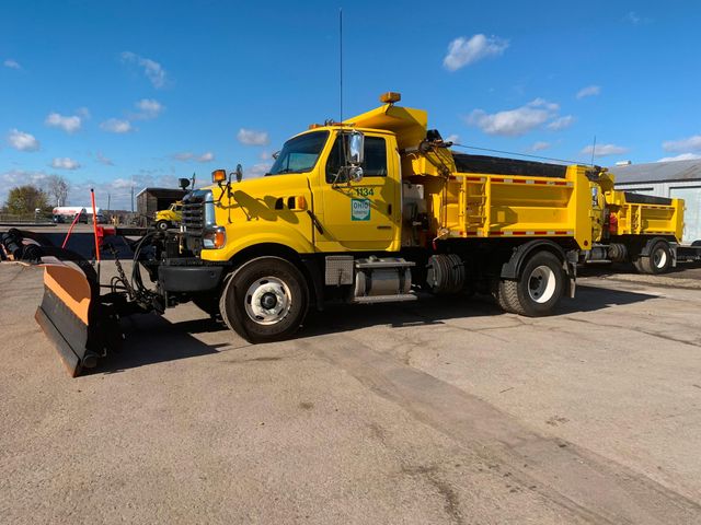 2009 Sterling L8500 | AllSurplus