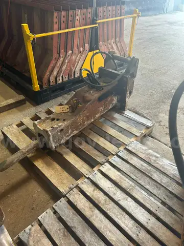 Pavement Breaker