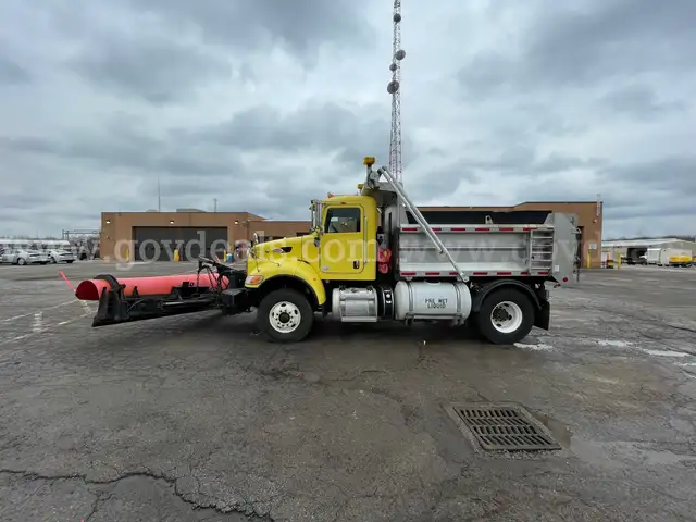 2012 Peterbilt Conventional 348 w/Plows