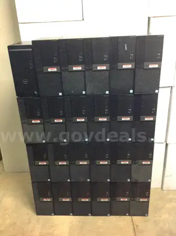 Lot of 24 - Dell Computers