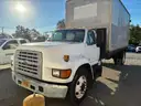 1999 Ford F800