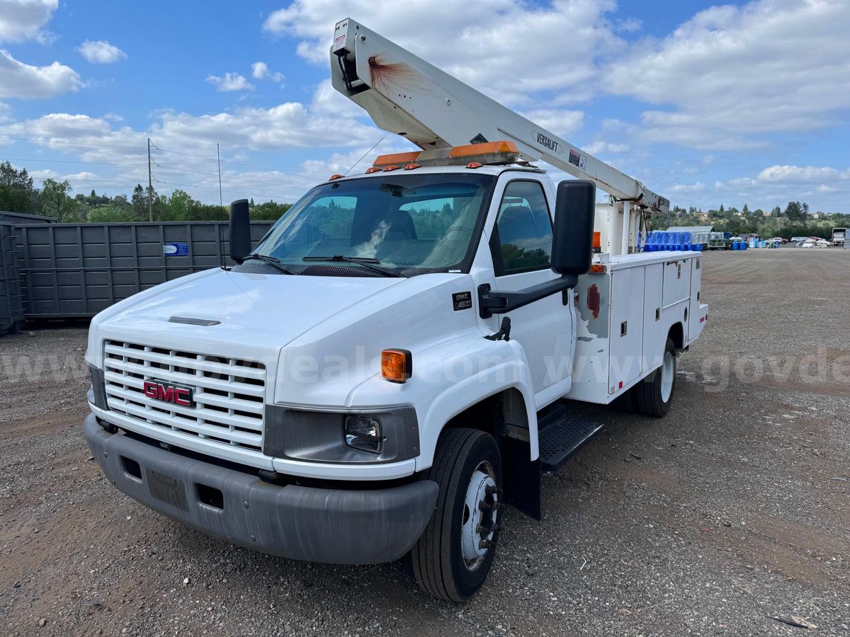 2004 Gmc C4500 Bucket Truck 