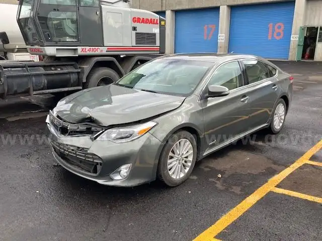 2014 Toyota Avalon Hybrid Limited - SALVAGE