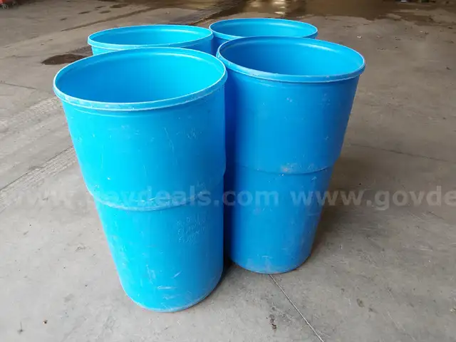 Plastic Drums (lot of 4)