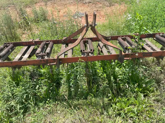 Chisel Plow