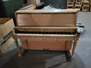Upright piano