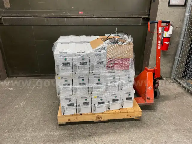 (1) Pallet of Aqualogic Water to Water Heat Exchanger/Chillers and Aquarium Pumps