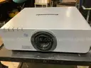 (1) Panasonic projector