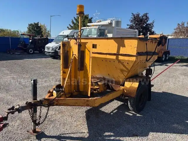 1992 Spaulding 2-T Asphalt Patch Bucket
