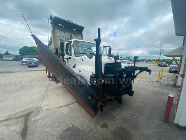 2012 Freightliner 114SD Plow Truck