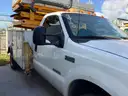 9-0140/ 2003 Ford F-450 SD