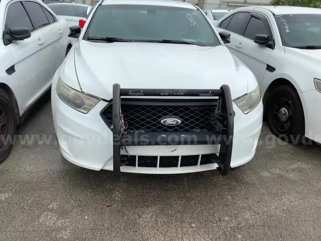 3082A/ 2014 Ford Taurus