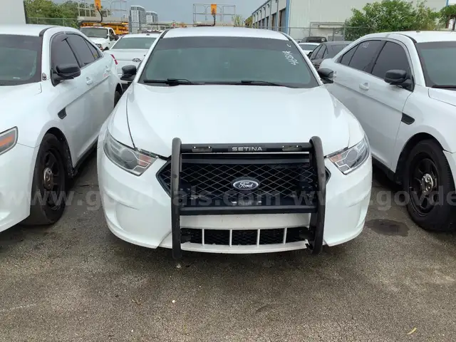 4681A/ 2017 Ford Taurus