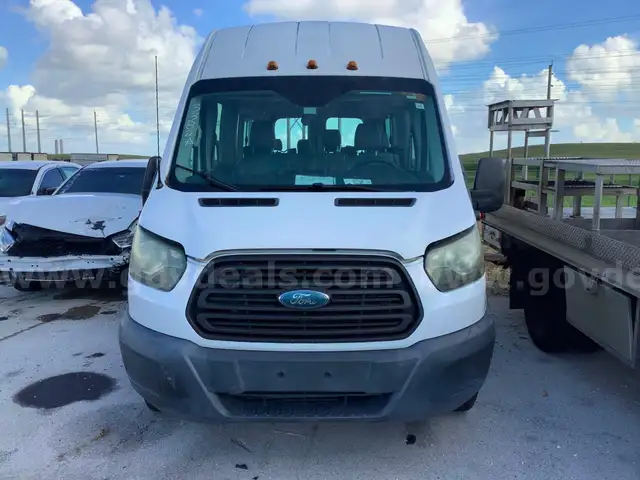 3382A/ 2015 Ford Transit