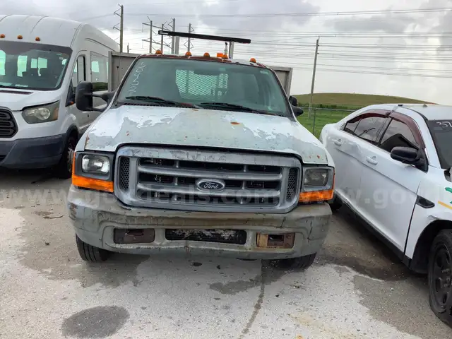 5-0452/ 1999 Ford F-350 SD