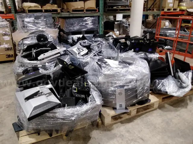 Miscellaneous lot of used computer monitor.