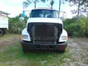 11-0414/ 2004 Sterling LT9500. Pros 25-18 #2