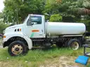 10-0086/ 2001 Sterling L7500, water tanker. PROS 25-19 #2