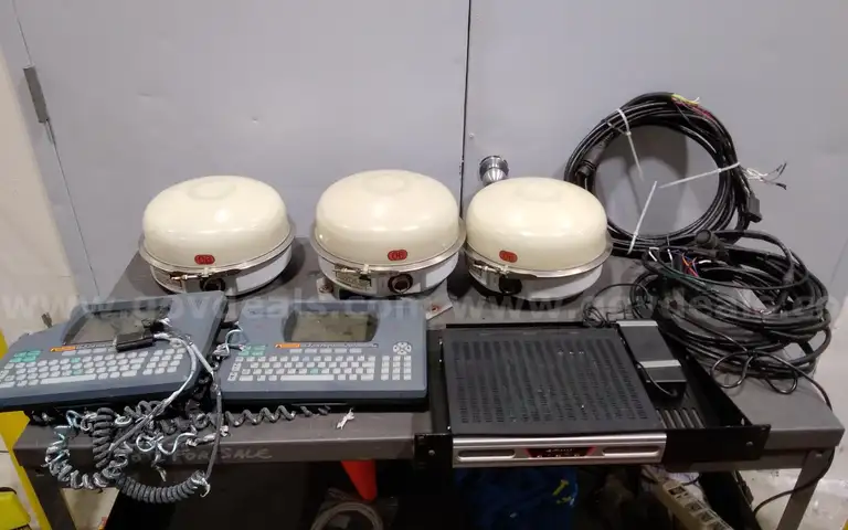 Lot of Qualcomm GPS Equipment