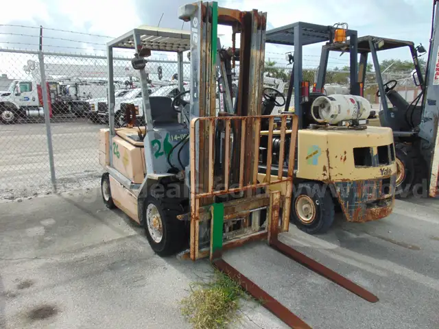 14-0044/ 1998 Yale forklift, Max Cap. 5000LB Model: GTP050RFNUAE86. WASD 26-01 #26