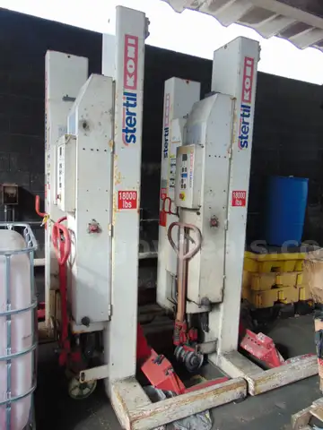 Lot of (4) Stertil Koni portable electric Column lifts. DTPW 26-04