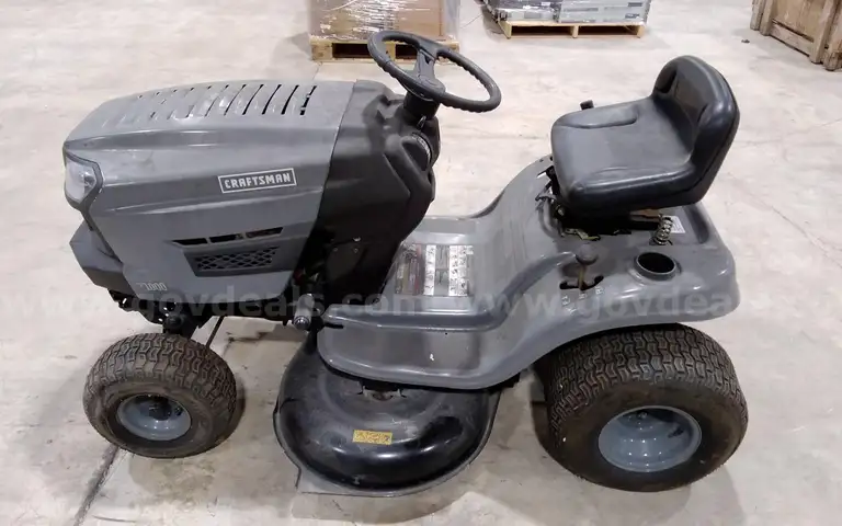 Craftsman T1000 riding lawn mower 42&#x22;. Model:13A277XS099