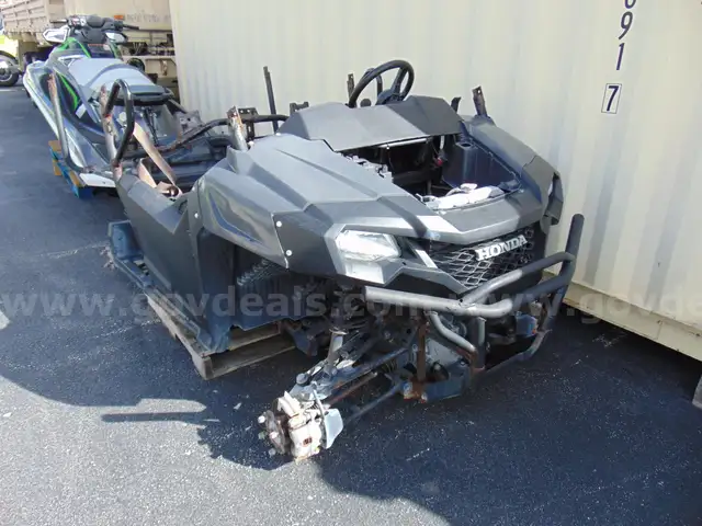 31-1825/ 2020 Honda Pioneer, side by side ATV. FD 26-05 #3