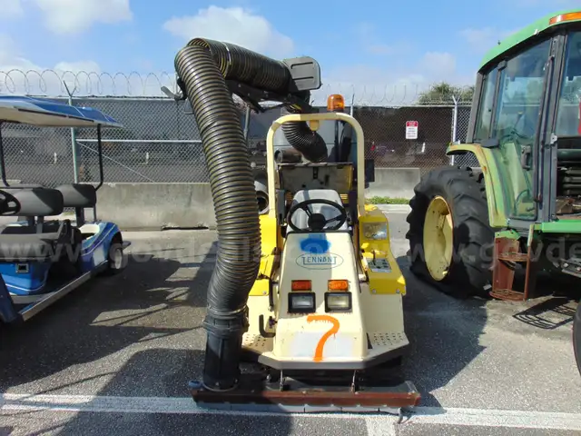 Tennat, ATLV-4300, all terrain litter Vacuum. Diesel powered. MIA 26-05 #7