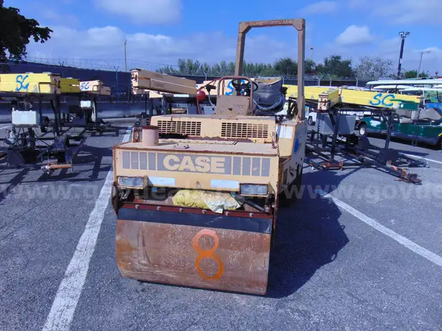 Case 252 vibratory roller. MIA 26-05 #8