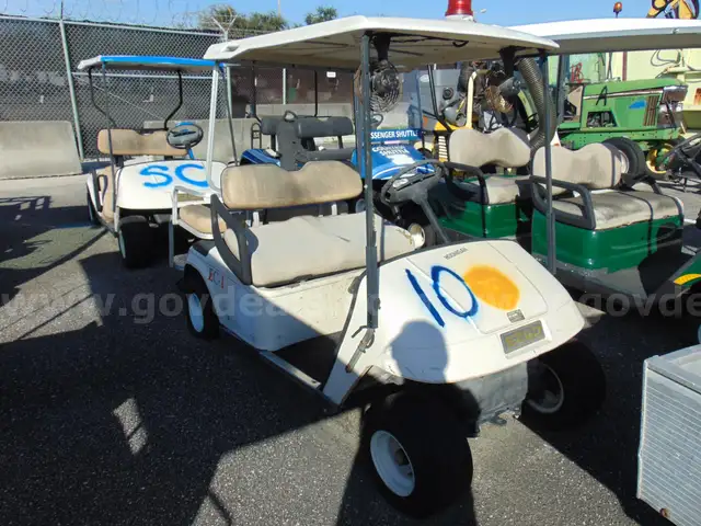 2000/ E-Z Go electric golf cart. Mia 26-06 #10