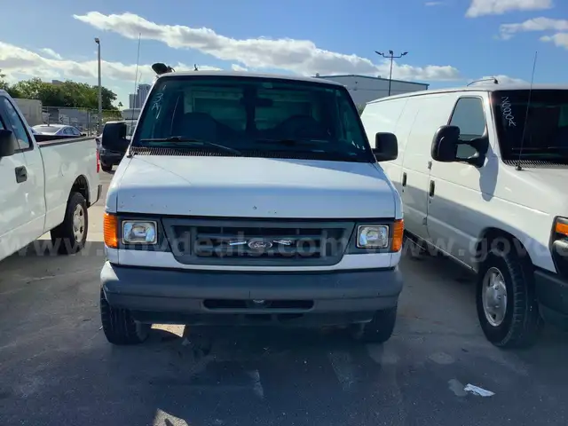 13A/ 2006 Ford Econoline