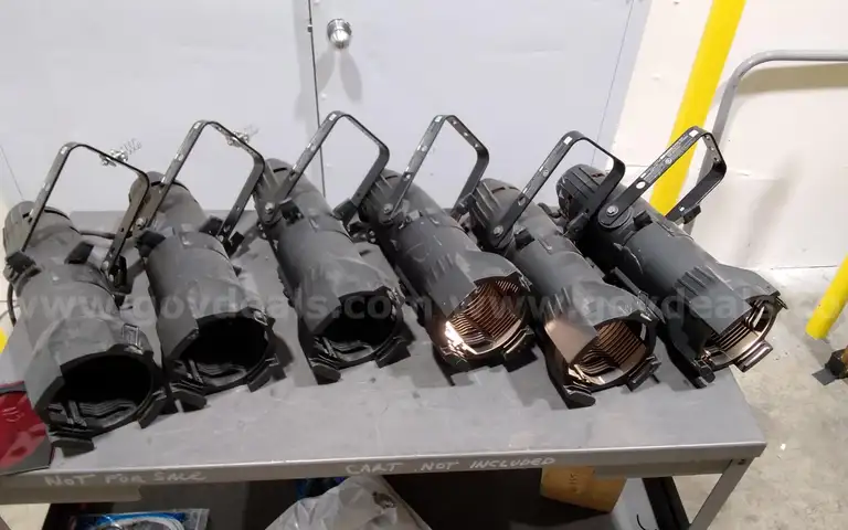 Lot of (6) ETC source four JR Ellipsoidal series light stage theater lighting. 25 degree-50 degree