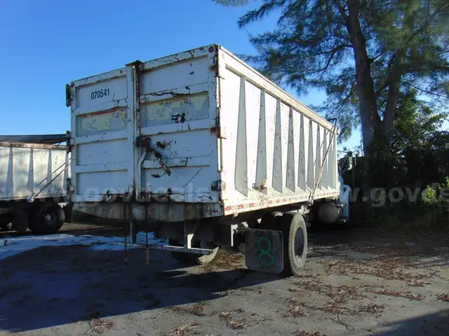 70541/ 2007 Sterling Acterra, dump truck. SW 26-03 #8