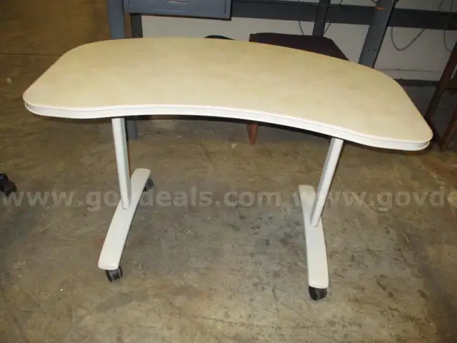 Table W/wheels 42 x 21 1/2 x 27