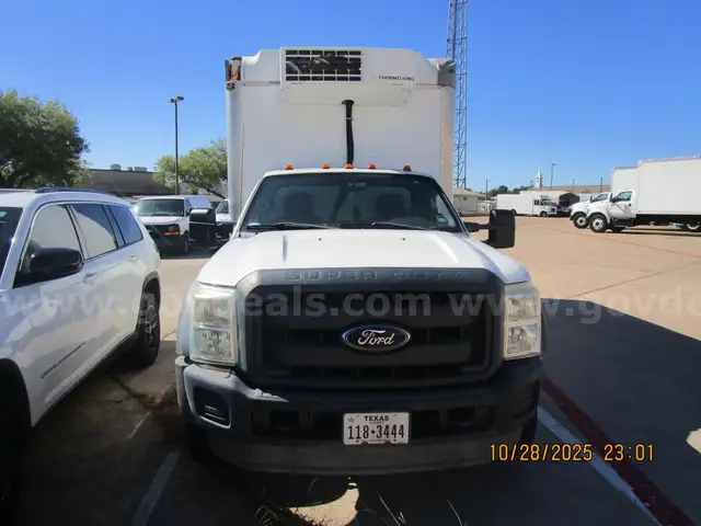 2015 Ford F450 4 x 2