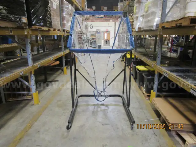 Practice Net W/Wheels Adjustable 84 x48